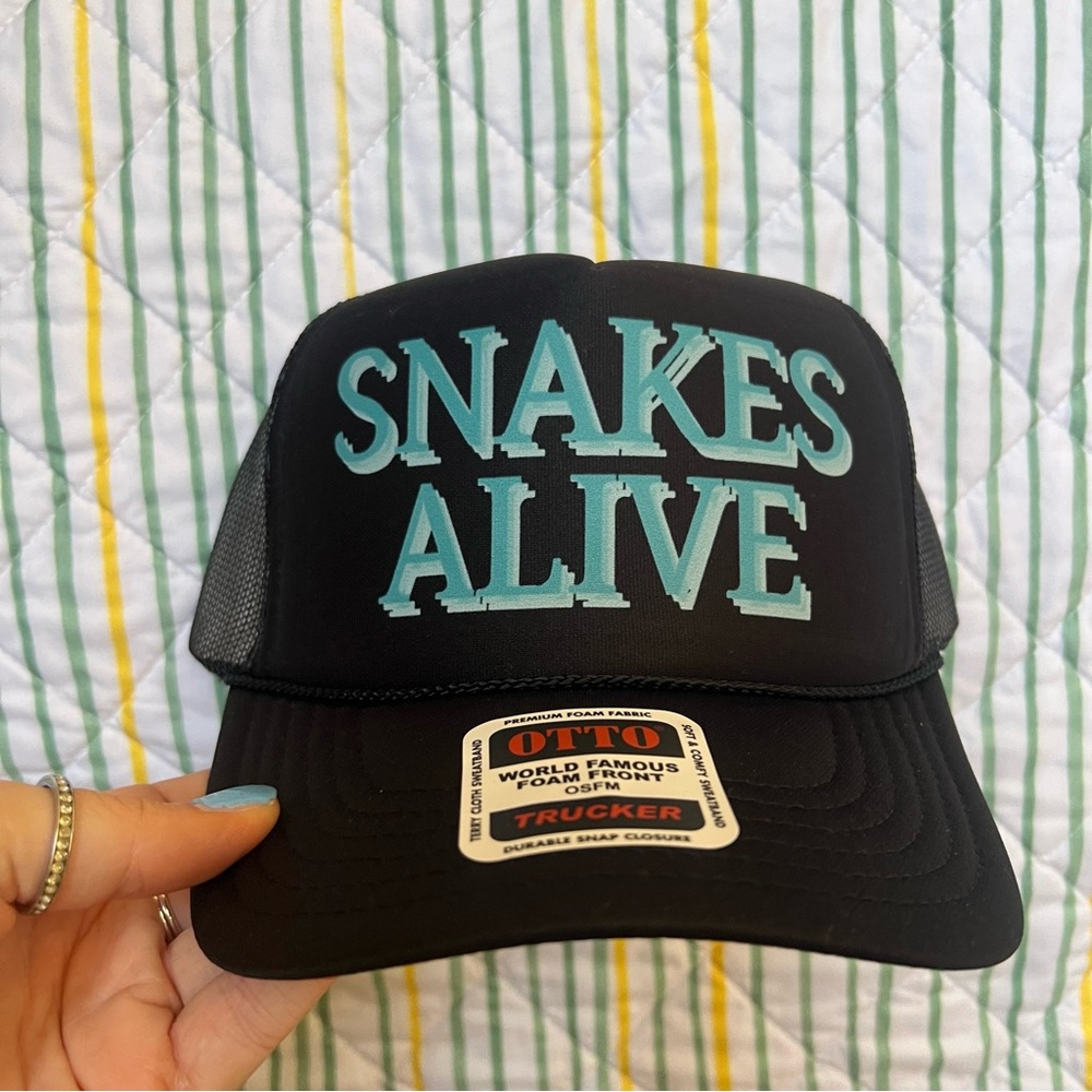 Snakes alive Arizona diamondbacks trucker hat